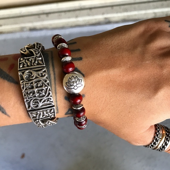 🔴SALE !Red wood boho silver lotus flower bracelet - Picture 4 of 8